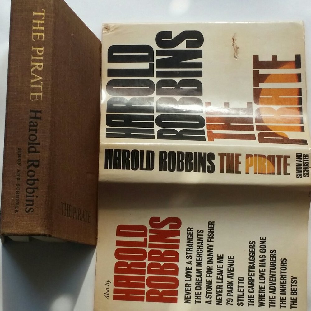 First Edition THE Pirate - Harold Robbins 1974, first edition Hardcover GOOD